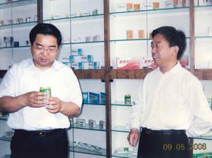 2006年5月9日，時(shí)任洛陽(yáng)市市長(zhǎng)連維良到我公司考察